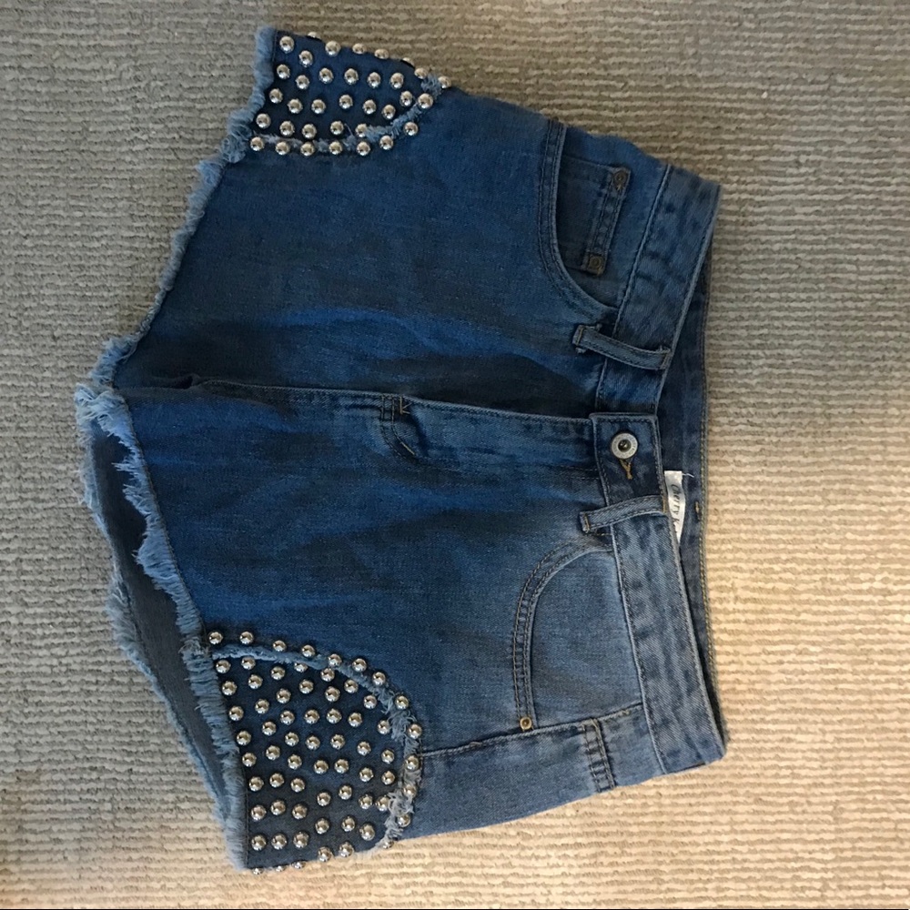 Pretty little thing studded shorts